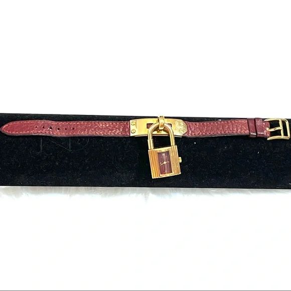🍒Hermès Burgundy Kelly Watch